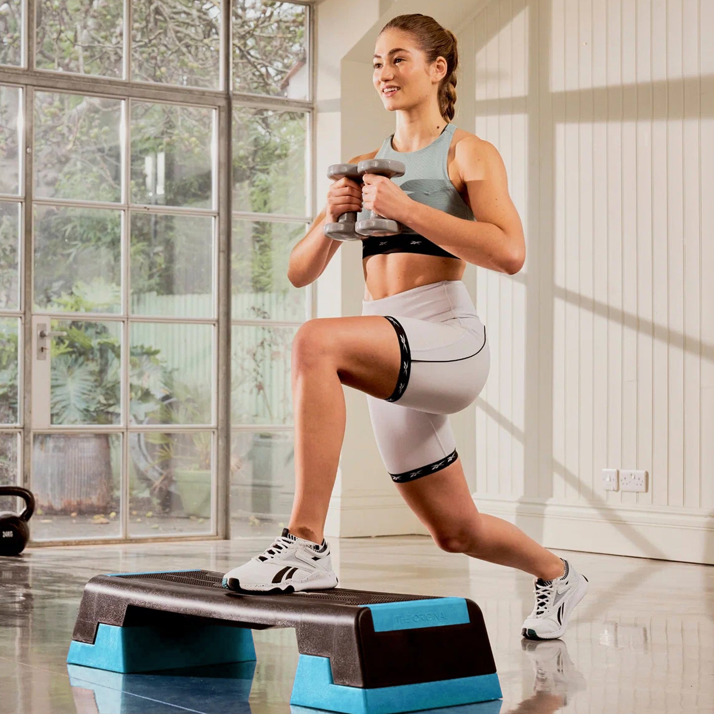 Adjustable Aerobic Stepper Platform for Home Fitness - Height Customizable Step Board for Cardio Training - Multiple Sizes and Colours - Professional Workout Exercise Step Trainer - Non-Slip Design
